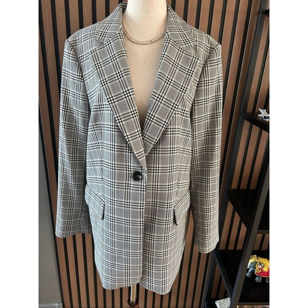 H&M black-and-white classy oversized blazer size medium